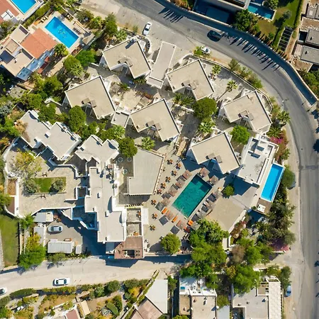 Senses - Adults Only 4*